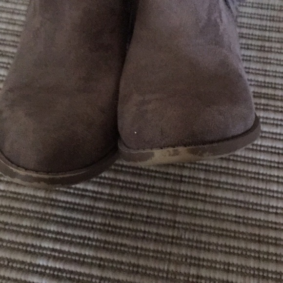 Fringe boots - Picture 2 of 5